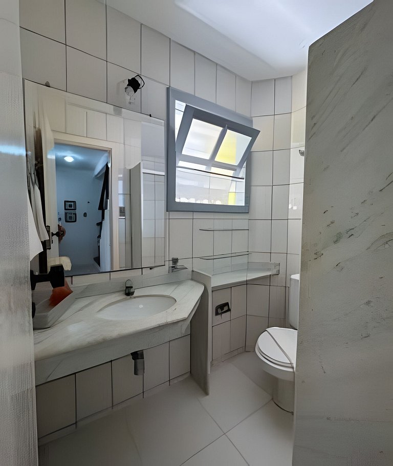 550m da PRAIA; 2 quartos; WiFi 300mbs; Piscina; Churrasqueir