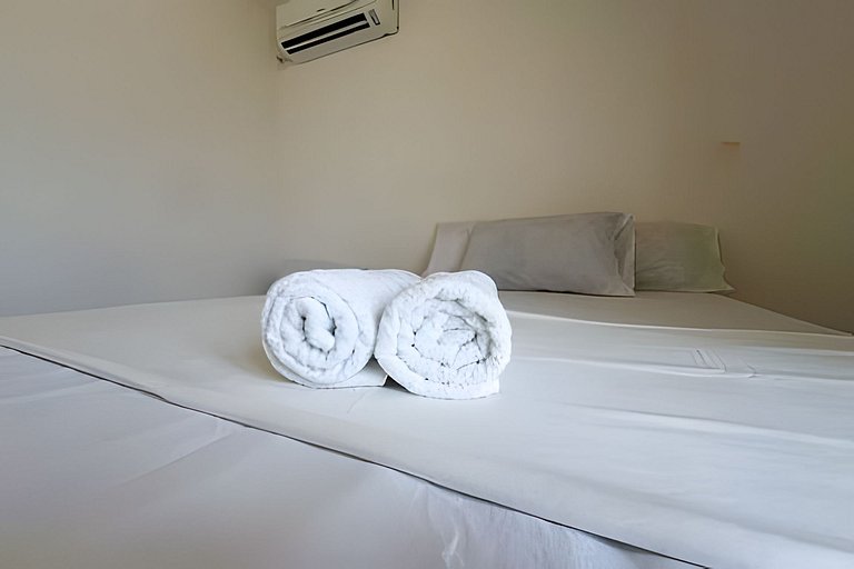 550m da PRAIA; 2 quartos; WiFi 300mbs; Piscina; Churrasqueir