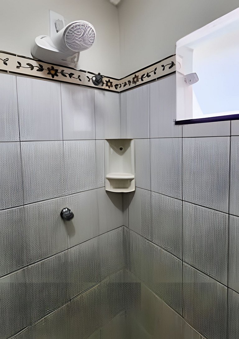 500m da PRAIA; 2 quartos; no 2º pavimento; WiFi 300mbs; Chur