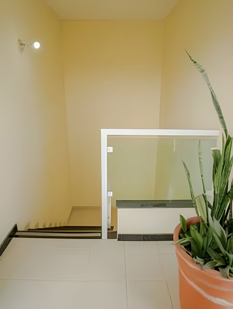 500m PRAIA de Taperapuan; 2 quartos; WiFi 300mbs; no 2 pavim