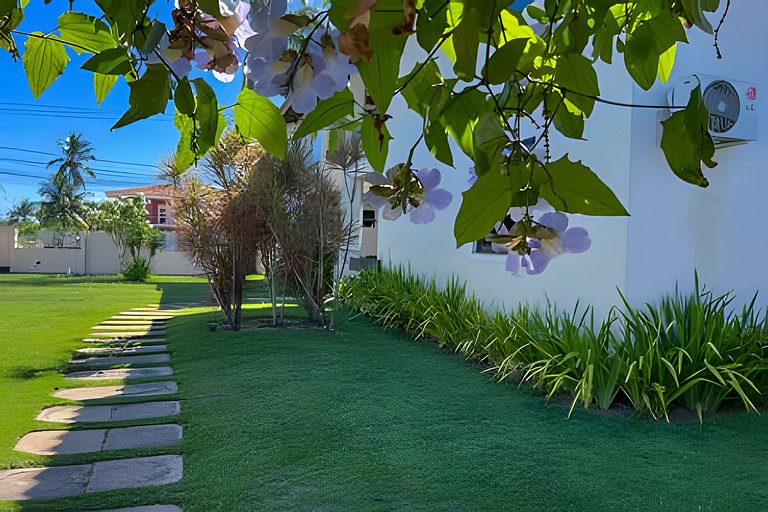 EM frente à PRAIA; 2 quartos; WiFi 300 mbs; até 6 pessoas; n