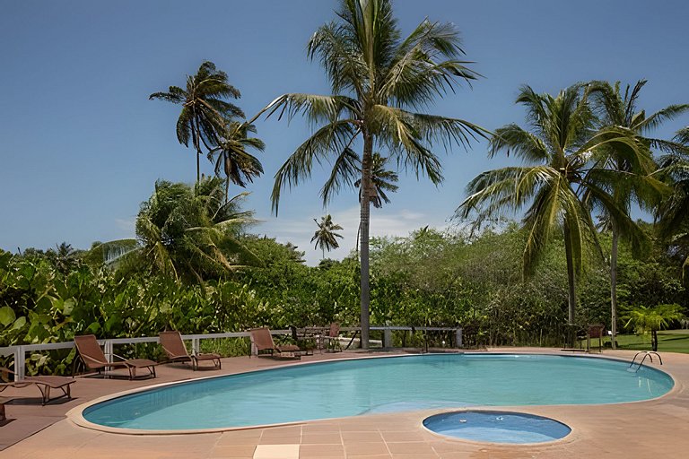 em frente à PRAIA de Taperapuan; piscina; 1 quarto; WiFi 300
