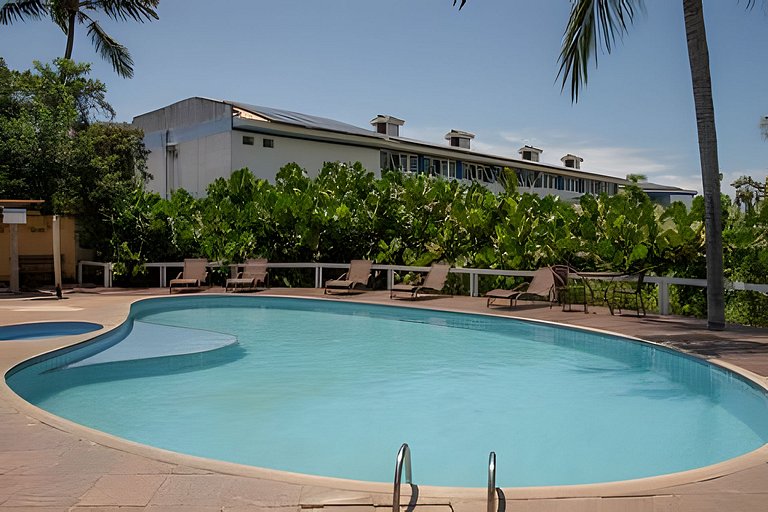 em frente à PRAIA de Taperapuan; piscina; 1 quarto; WiFi 300