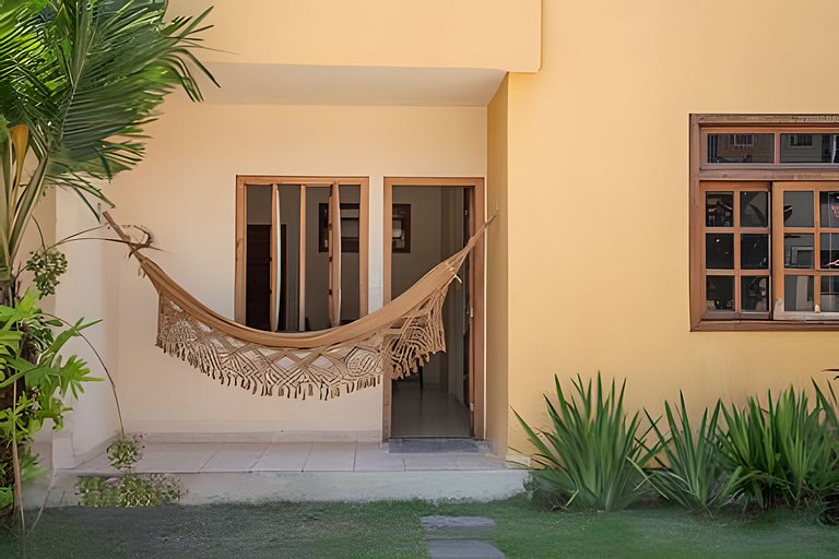 em frente à PRAIA de Taperapuan; piscina; 1 quarto; WiFi 300