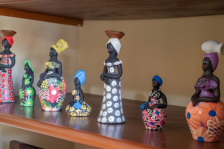 em frente à PRAIA de Taperapuan; piscina; 1 quarto; WiFi 300