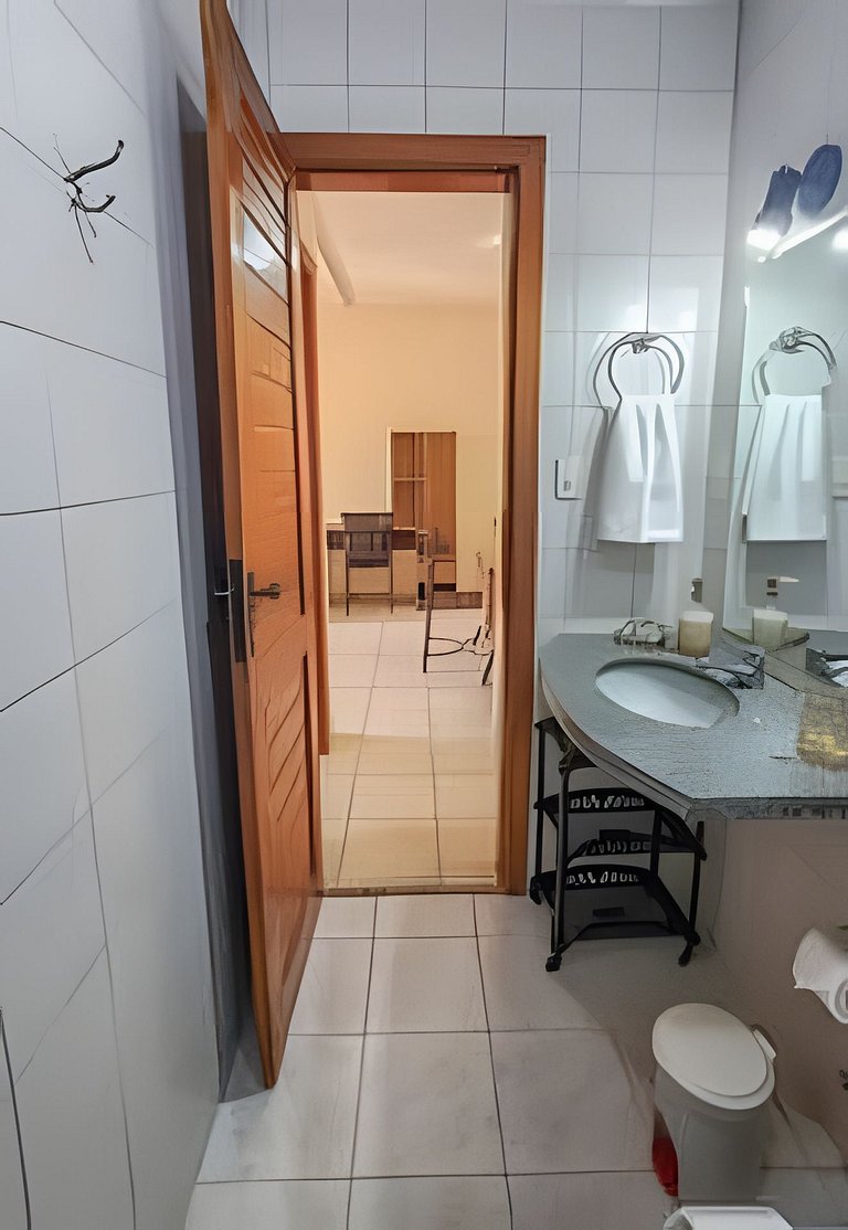 em frente à PRAIA de Taperapuan; piscina; 1 quarto; WiFi 300