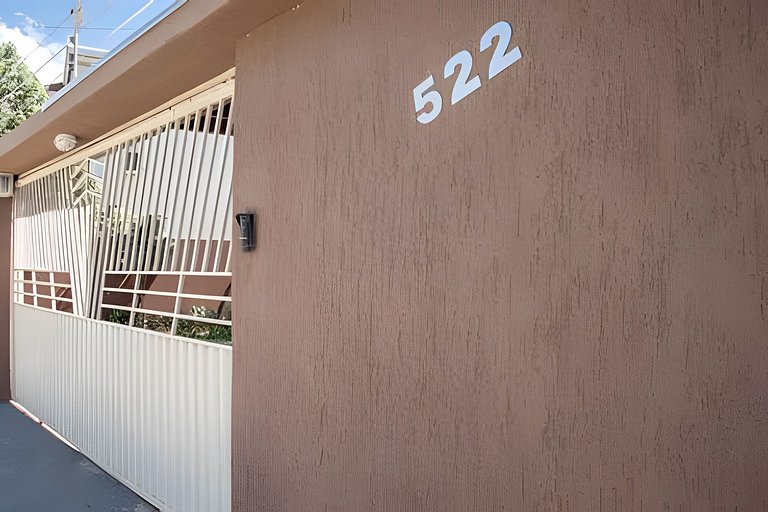 500m PRAIA Taperapuan; 2 quartos; WiFi 300mbs; Churrasqueira