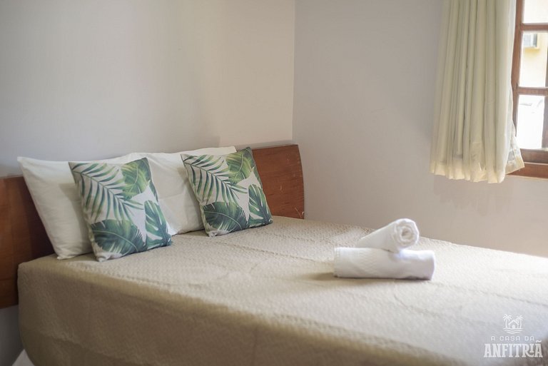 em frente à PRAIA de Taperapuan; piscina; 1 quarto; WiFi 300