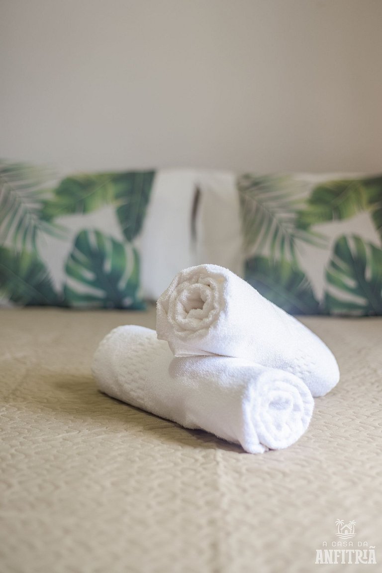 em frente à PRAIA de Taperapuan; piscina; 1 quarto; WiFi 300