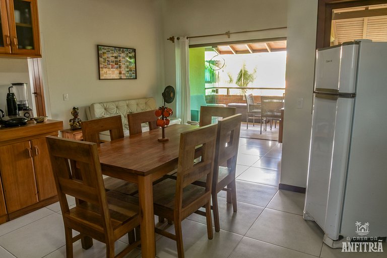 450m da PRAIA Taperapuan; 2 suítes; Piscina; WiFi 300 mbs; 2