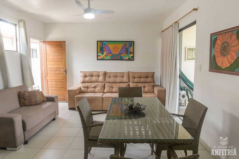 EM frente à PRAIA; 2 quartos; WiFi 300 mbs; até 6 pessoas; n