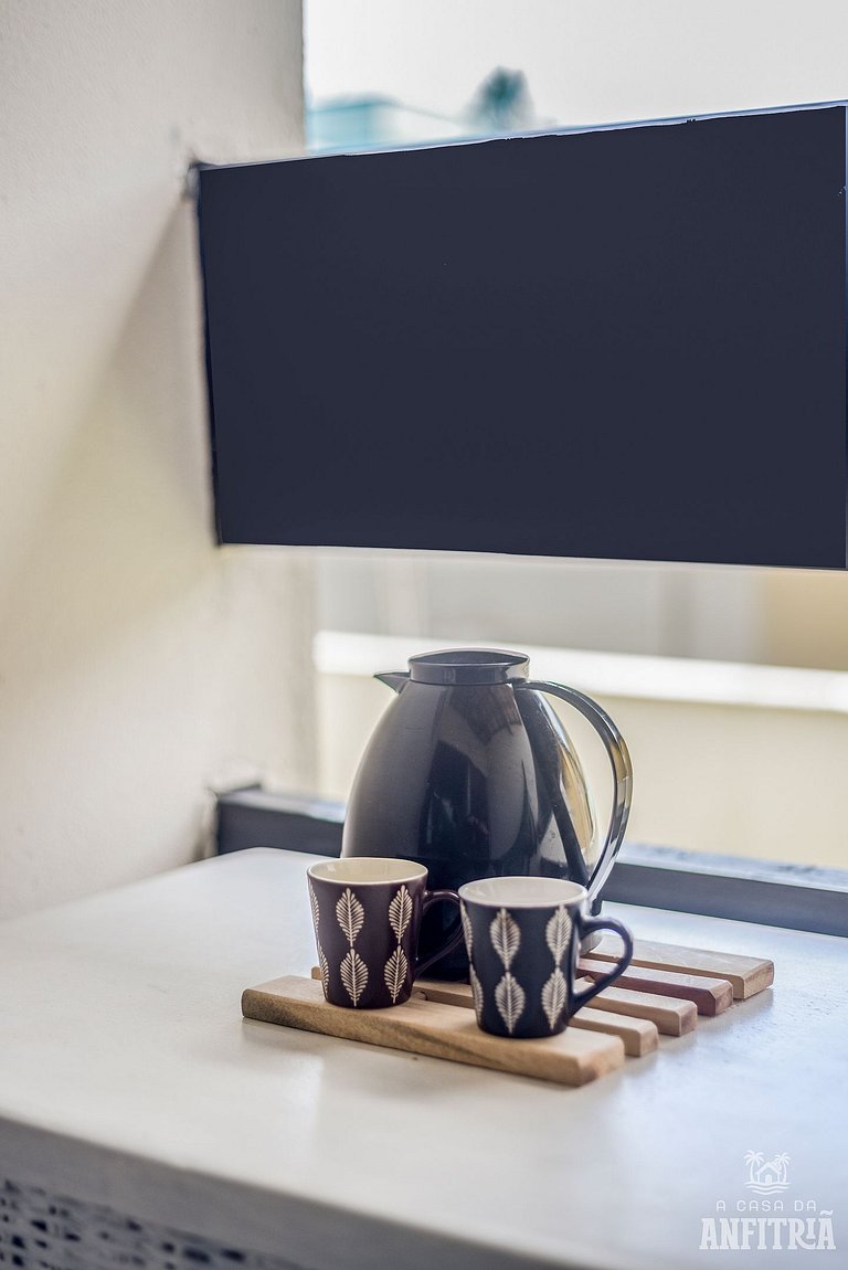 EM frente à PRAIA; 2 quartos; WiFi 300 mbs; até 6 pessoas; n