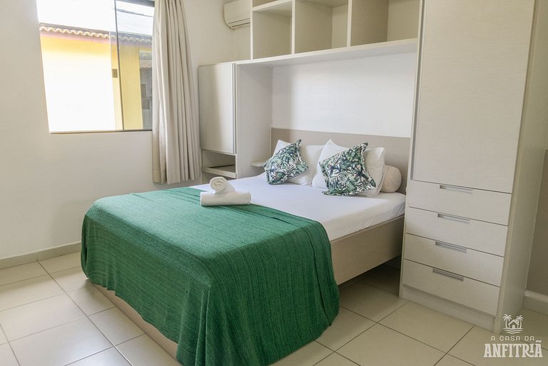 EM frente à PRAIA; 2 quartos; WiFi 300 mbs; até 6 pessoas; n