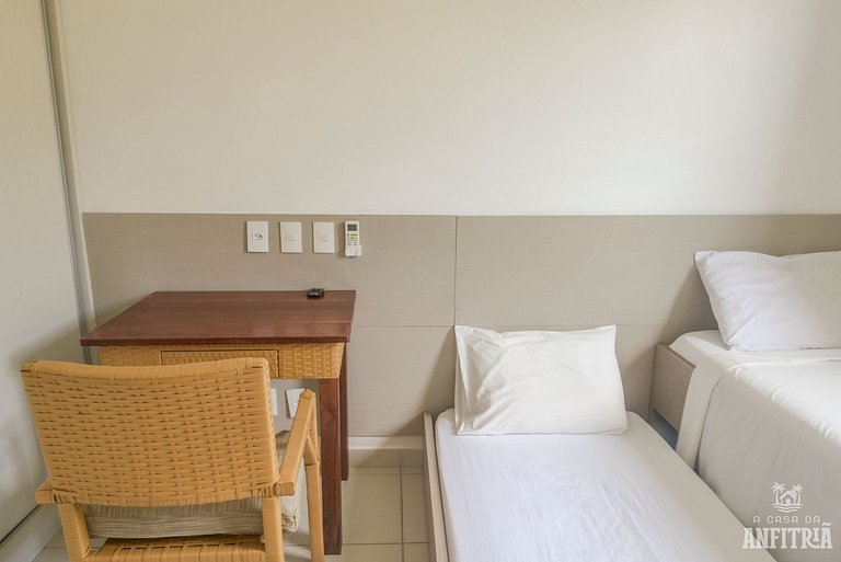 EM frente à PRAIA; 2 quartos; WiFi 300 mbs; até 6 pessoas; n