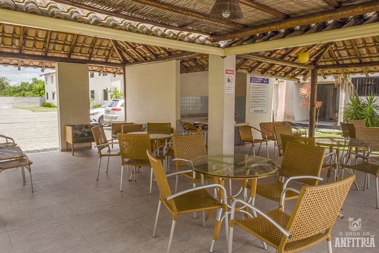 EM frente à PRAIA; 2 quartos; WiFi 300 mbs; até 6 pessoas; n