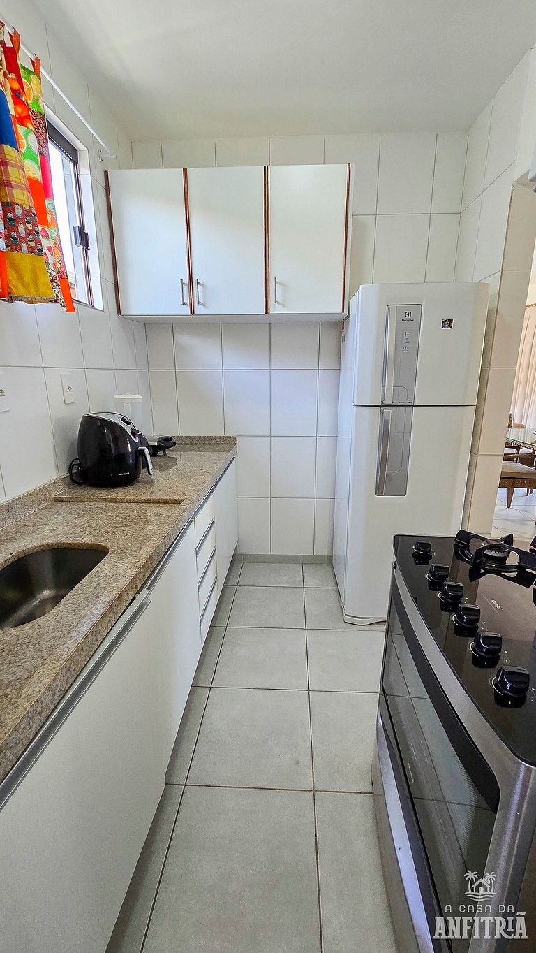 EM frente à PRAIA; 2 quartos; WiFi 300 mbs; até 6 pessoas; n